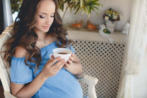 Bør du drikke te under graviditeten?