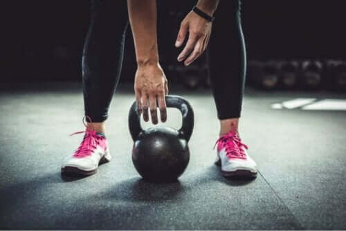 Person med kettleball