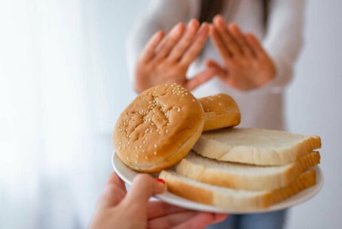Kvinde siger nej til hvidt brød