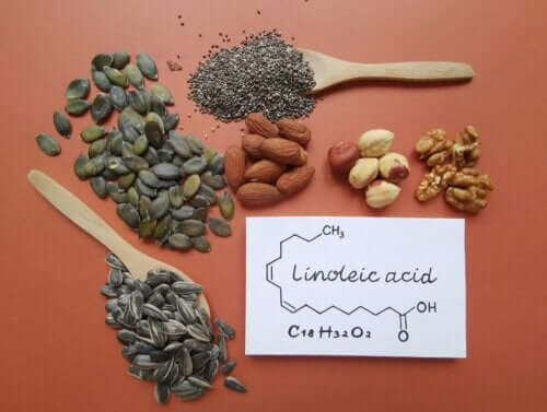 Nødder, som indeholder linolsyre