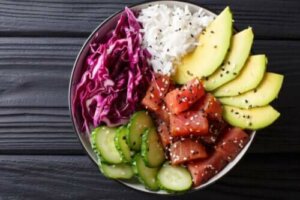 Sådan kan man lave poke bowl: En populær ret