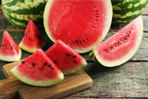 Vandmelon er eksempel på gode frugter til at spise om sommeren