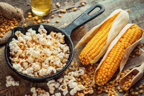 Sådan kan man lave sunde popcorn, der smager godt