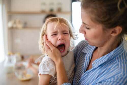 Fire tips til at forebygge og håndtere raserianfald hos børn