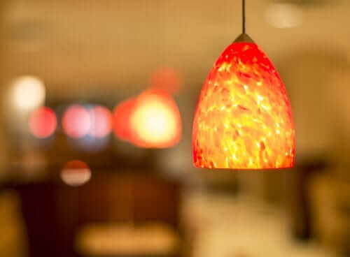 En orange lampe