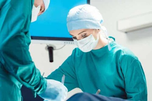 Læger ved operation
