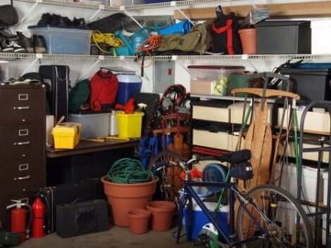 Brug ikke garagen som losseplads, hvis du vil organisere hjemmet