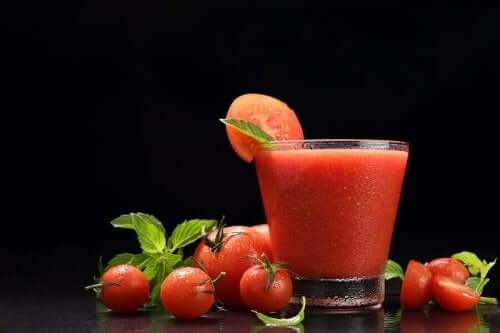 Tomatjuice: Fordele og ulemper