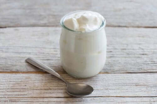 Yoghurt er eksempel på fermenterede fødevarer