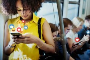 Sociale medier: Fordelene og ulemperne