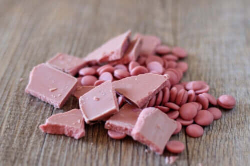 Hvad er lyserød chokolade, og hvor kommer det fra?