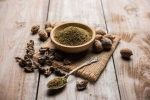 Triphala: Egenskaber og anvendelse