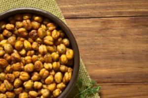 Sådan kan man riste kikærter i ovnen