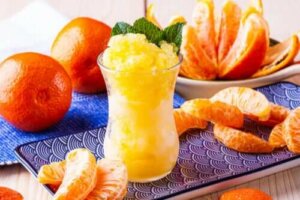 Sådan laver du mandarinsorbet