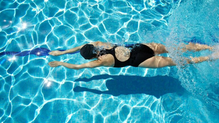 Hvad er de sundhedsmæssige fordele ved svømning?
