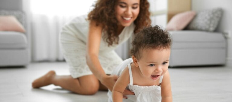 Vigtigheden af at kravle for din babys udvikling
