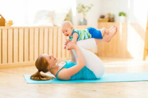 Efterfødselsyoga for begyndere