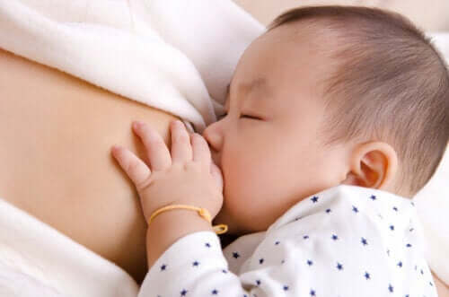 Sutterefleksen hos nyfødte: Hvad du behøver at vide