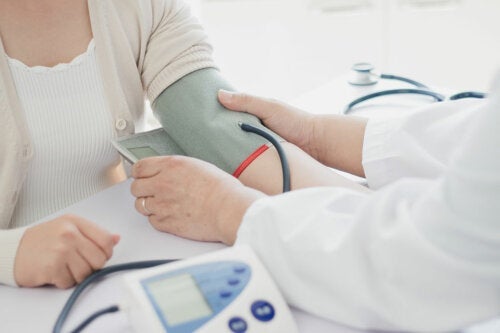 Alt, hvad du behøver at vide om forhøjet blodtryk