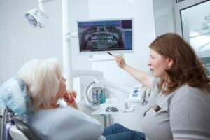 Forbindelsen mellem osteoporose og tandsundhed