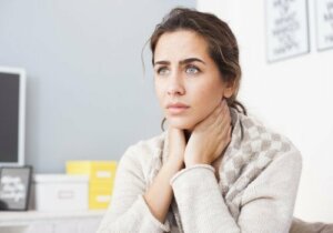 Naturlige midler til at lindre akut afoni