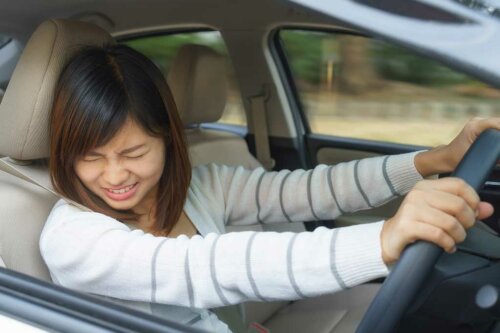 Kvinde oplever frygten for at køre bil