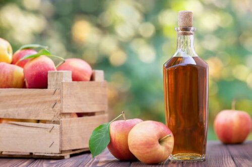 Æblecidereddike kan bruges til at reducere rynker på halsen