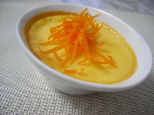 Middel med honning og appelsin mod løbende næse