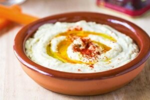 Sådan tilberedes hjemmelavet hummus