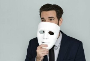 Sådan genkender du en skjult narcissist