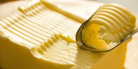 14 overraskende anvendelsesmuligheder af smør i husholdningen