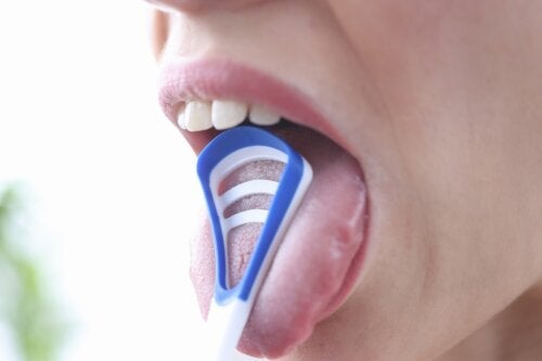 Er der sundhedsmæssige fordele ved at skrabe tungen?
