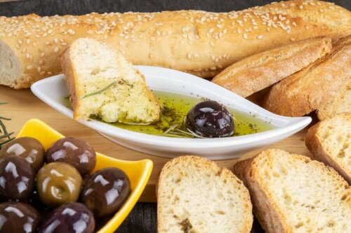 Olivenolie med brød