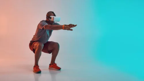 Mand med virtual reality briller
