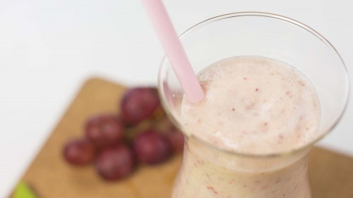 Juice med ananas og vindrue til at sænke kolesteroltallet