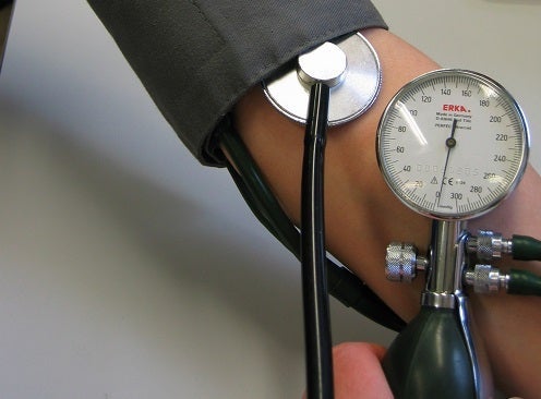 Lavt blodtryk: Hvordan man regulerer det, og hvad man skal gøre, når det falder
