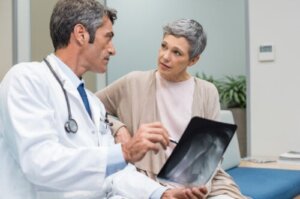 Er strontiumtilskud nyttige mod osteoporose?