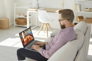 Onlinespil og online sportsspil: Hvordan man stopper