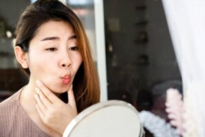 9 tips til at tabe fedt og definere ansigtet