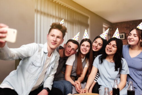 10 idéer og tips til at fejre teenageres fødselsdage