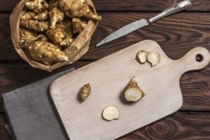 Jordskokker: Ernæring, anvendelse og en opskrift