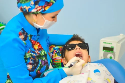 Barn ved tandlæge