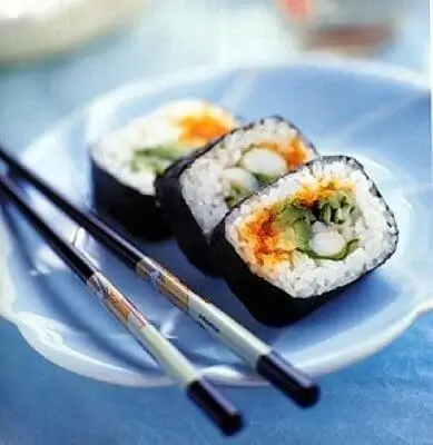 Sushi på tallerken