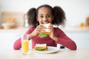 4 næringsstoffer, der vil stimulere væksten i ungdomsårene