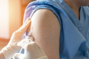 HPV-vaccinen og mundhygiejne: Hvordan er de relateret?