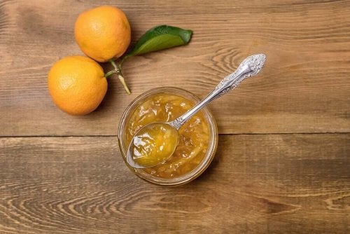 Sådan laver du citrusmarmelade med lavt sukkerindhold