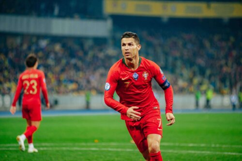 Ronaldo er en af de ældste spillere i Qatar