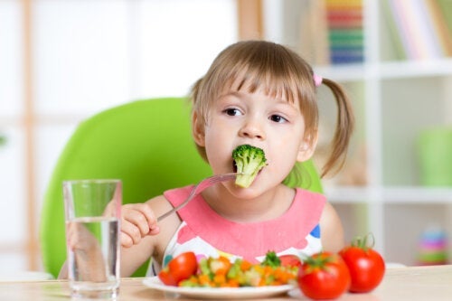Vegetarisk kost til børn: Fordele og ulemper