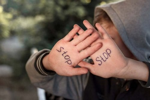 Lang- og kortsigtede virkninger af følelsesmæssigt misbrug