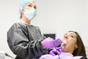 Hvad er en intraoral scanner, og hvad er fordelene ved den?